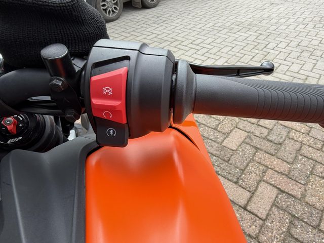 ktm - 390-duke