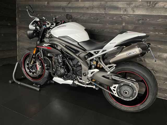 triumph - speed-triple-rs