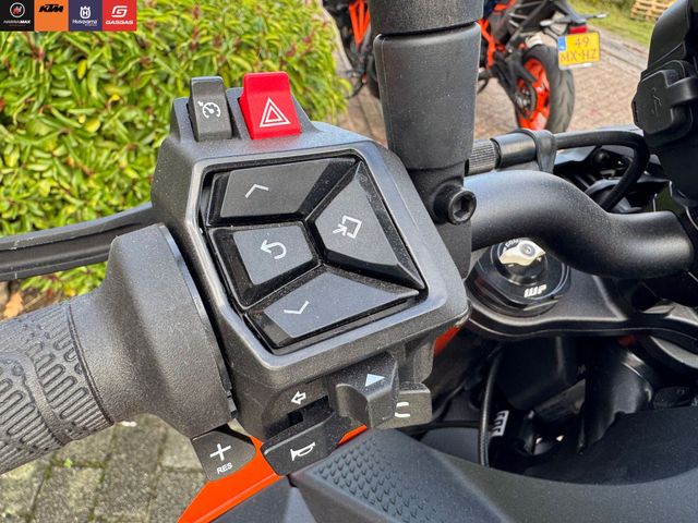 ktm - 990-duke