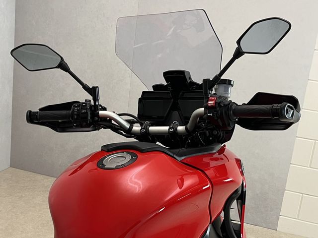 yamaha - tracer-9