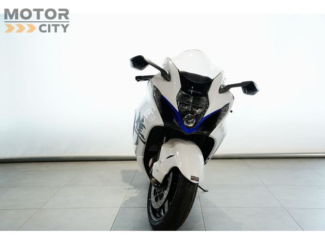 suzuki - gsx-r-1300-hayabusa