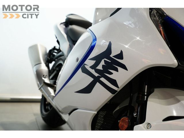 suzuki - gsx-r-1300-hayabusa