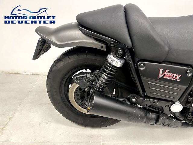 yamaha - vmx-1200-v-max