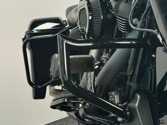 harley-davidson - road-king