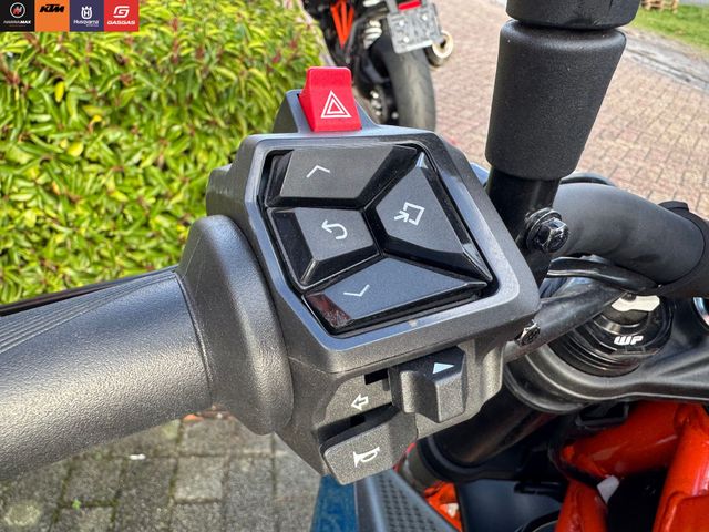ktm - 390-duke