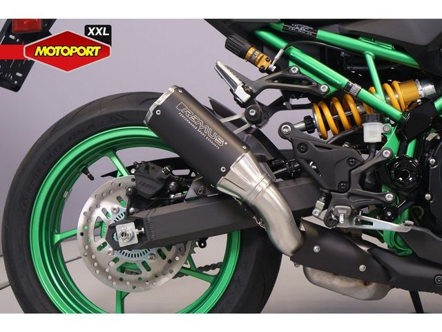kawasaki - z900