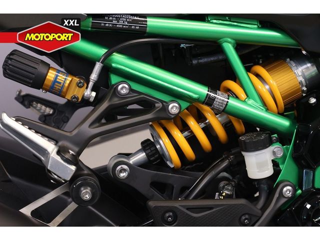 kawasaki - z900