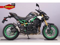 KAWASAKI Z900