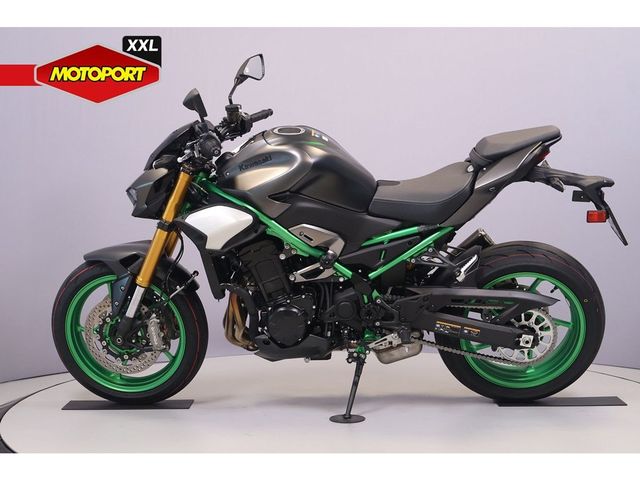 kawasaki - z900