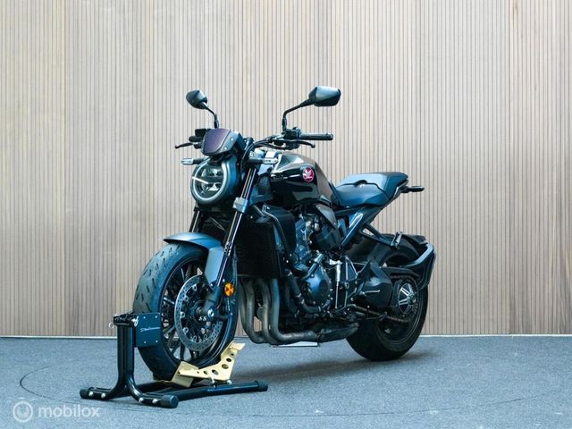 honda - cb-1000-r-black-edition