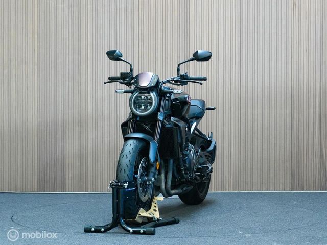 honda - cb-1000-r-black-edition