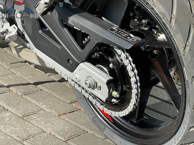 aprilia - tuono-457