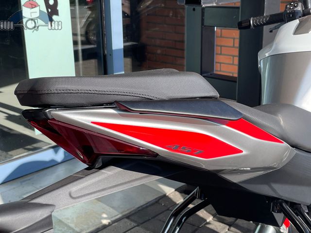 aprilia - tuono-457