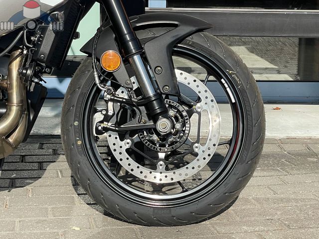 aprilia - tuono-457