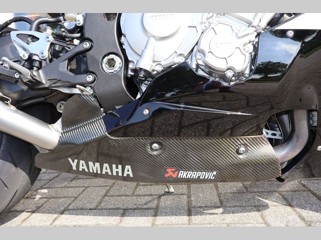 yamaha - yzf-r1