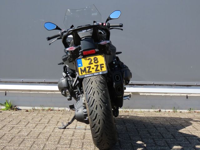 bmw - r-1300-rs