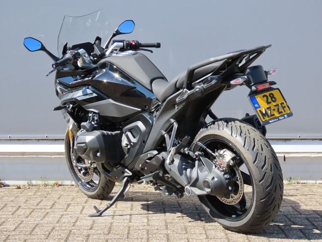 bmw - r-1300-rs