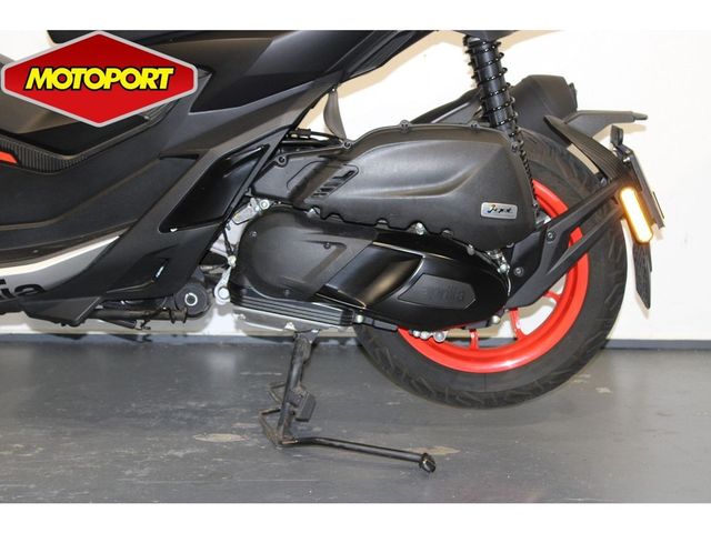 aprilia - sr-gt-200