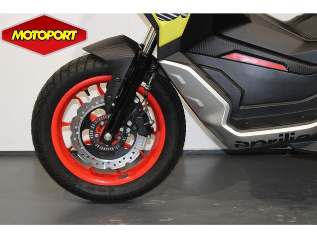 aprilia - sr-gt-200