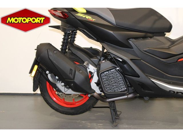 aprilia - sr-gt-200