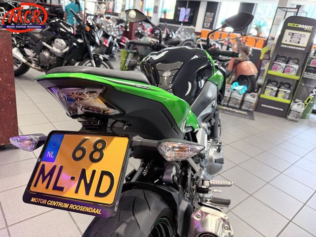 kawasaki - z900
