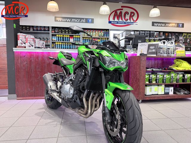 kawasaki - z900