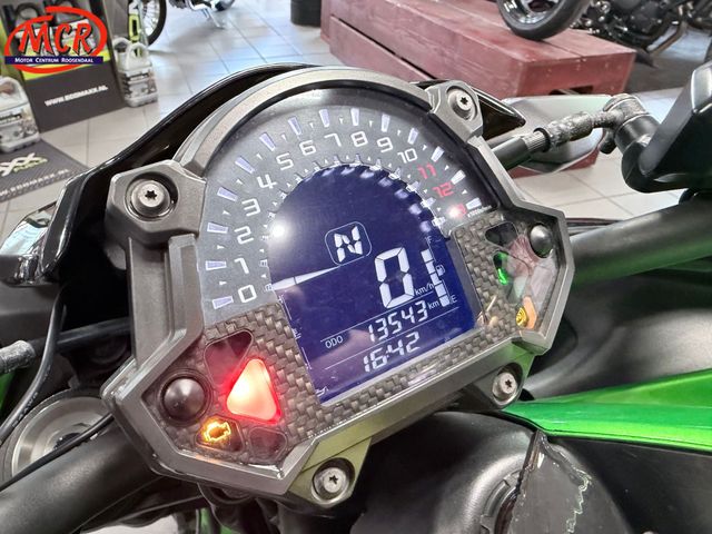 kawasaki - z900