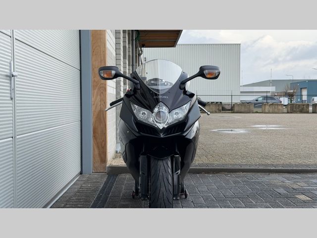 suzuki - gsx-r-750