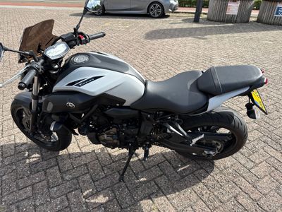 YAMAHA MT 07 ABS – foto 2