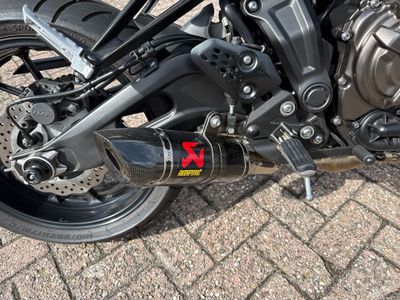 YAMAHA MT 07 ABS – foto 4