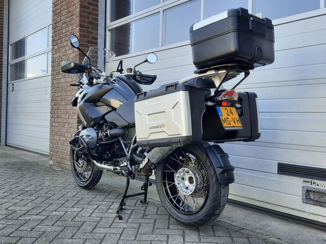 bmw - r-1200-gs-triple-black-edition