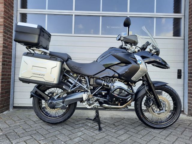 bmw - r-1200-gs-triple-black-edition
