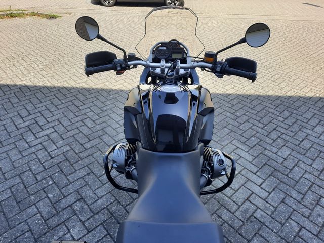 bmw - r-1200-gs-triple-black-edition