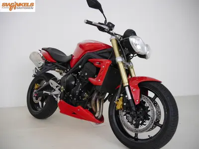 TRIUMPH STREET TRIPLE – foto 2