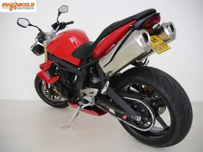 TRIUMPH STREET TRIPLE – foto 4