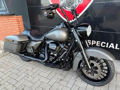 HARLEY-DAVIDSON ROAD KING SPECIAL FLHRXS – foto 3