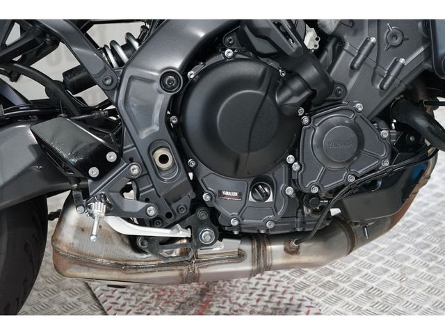 yamaha - mt-09-y-amt