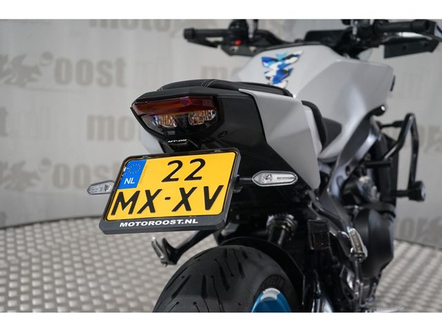 yamaha - mt-09-y-amt