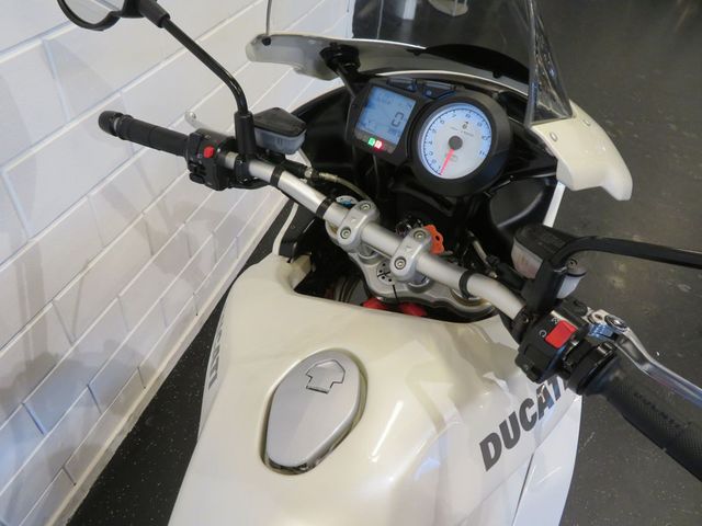 ducati - multistrada-1100-s