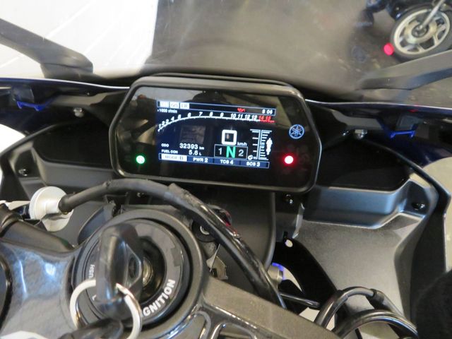 yamaha - yzf-r1