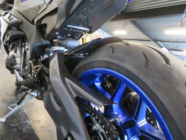 yamaha - yzf-r1