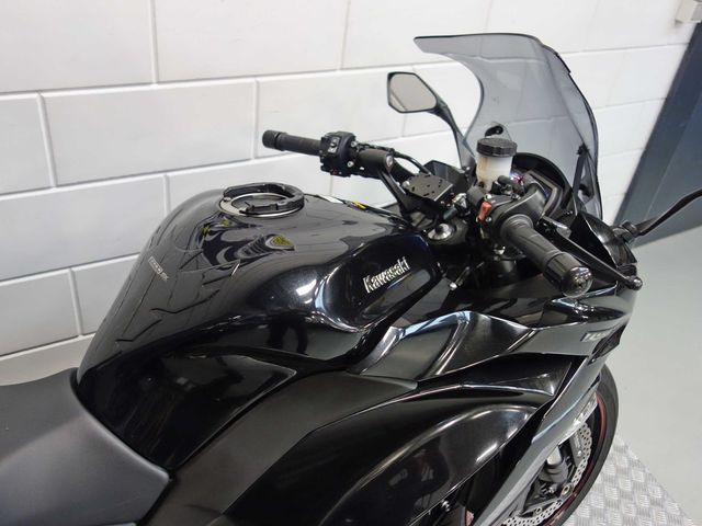 kawasaki - z-1000-sx