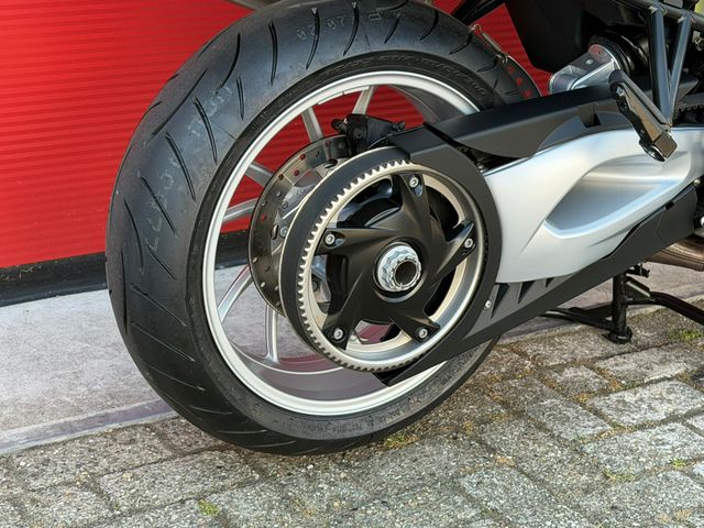 bmw - f-800-gt