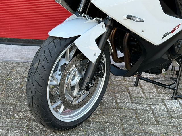 bmw - f-800-gt