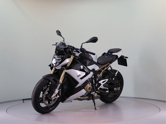 bmw - s-1000-r