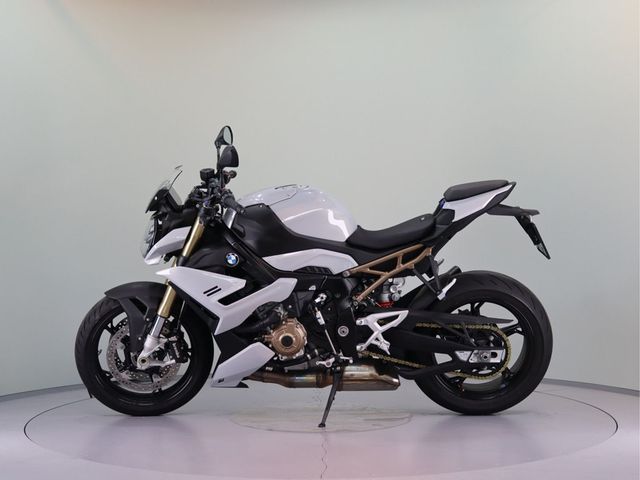 bmw - s-1000-r