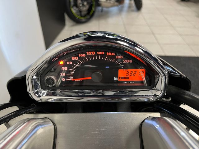 suzuki - intruder-m-1500