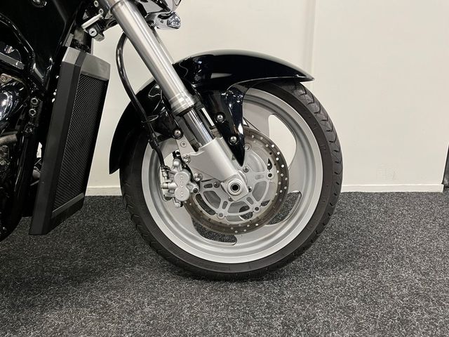 suzuki - intruder-m-1500