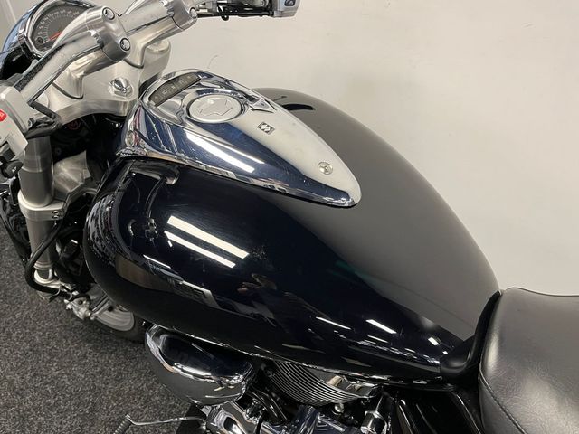 suzuki - intruder-m-1500