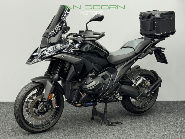 bmw - r-1300-gs-triple-black